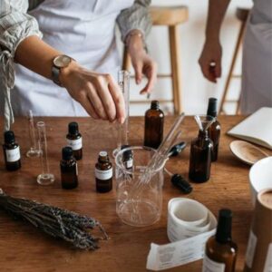 Taller de Preparados Aromáticos y terapéuticos • 100% Digital